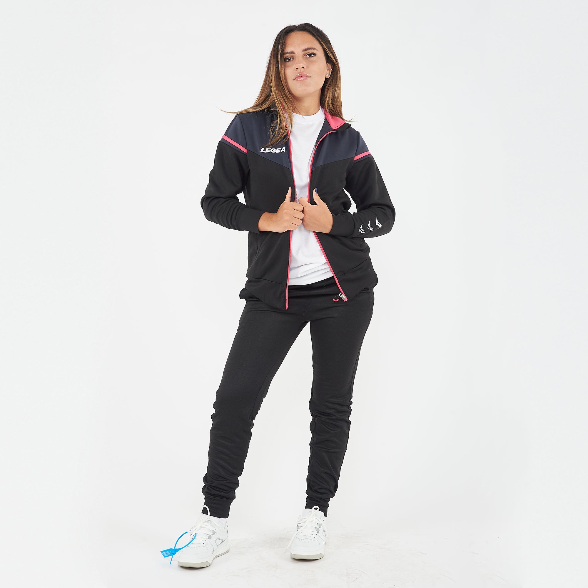 ab19e493018c4377bd9c6c2f176d98d0 32568818 a53f 4e79 9231 aaf13e7076ae