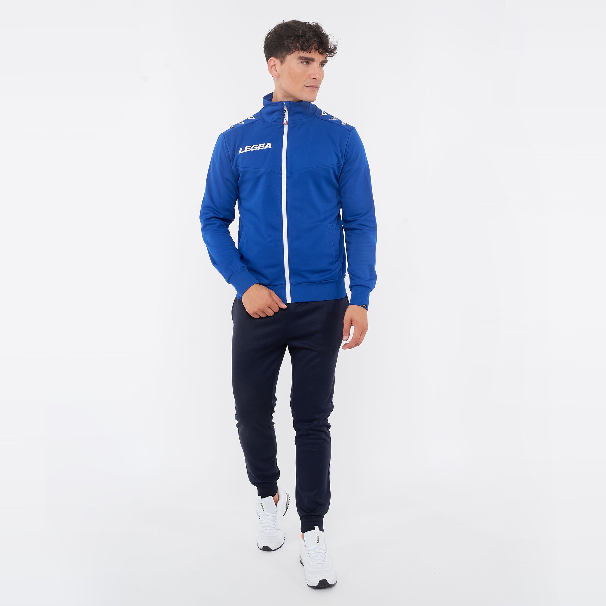 ced781753ec64184a289bb0cfc92df78 5231e40b d063 4f5c 8ad0 66b9d5f87b2e